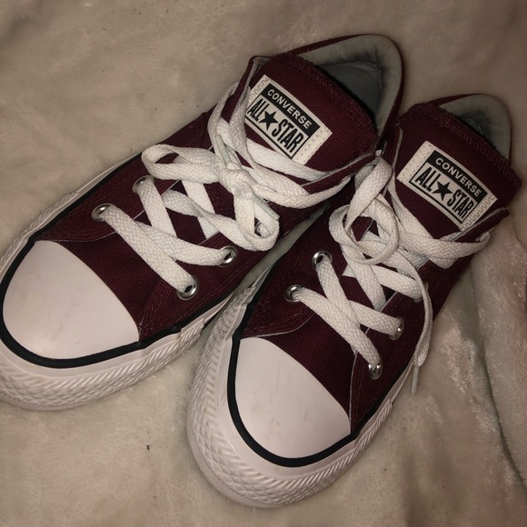 Converse Shoes - Burgundy Converse